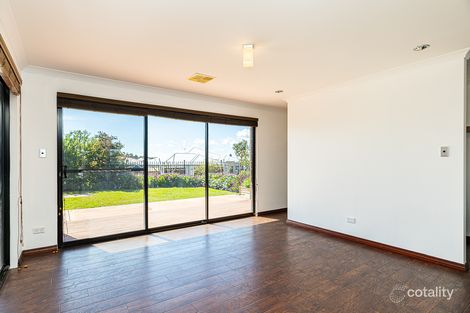 25 Henslagh Turn, Australind, WA 6233