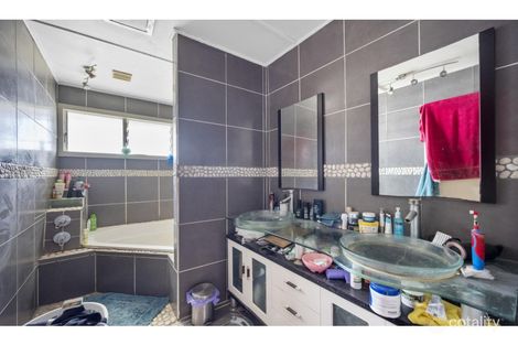 Property photo of 3 Cuthbert Crescent Vincent QLD 4814
