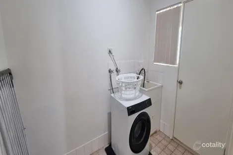 Property photo of 8B Wedge Place Millars Well WA 6714