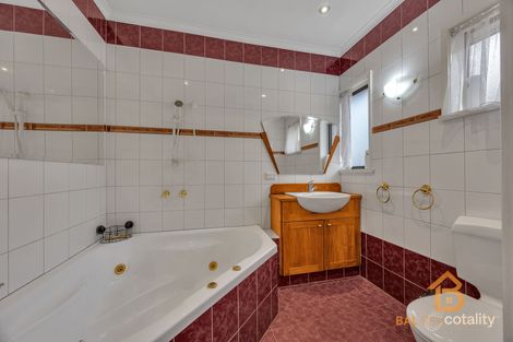 Property photo of 10 Carbine Way Keilor Downs VIC 3038