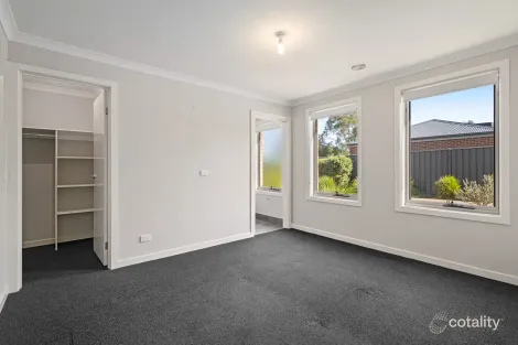 Property photo of 2/42 Hotham Circuit Thurgoona NSW 2640