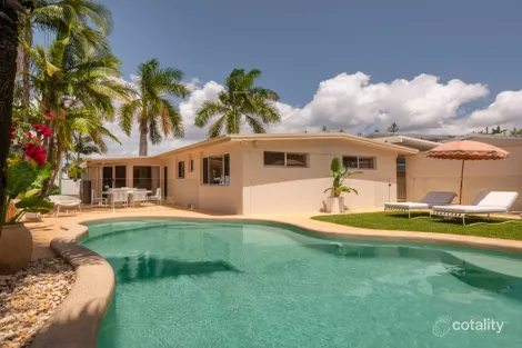 Property photo of 10 Naranga Avenue Broadbeach Waters QLD 4218