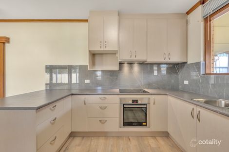 Property photo of 11 Merino Avenue Morphett Vale SA 5162