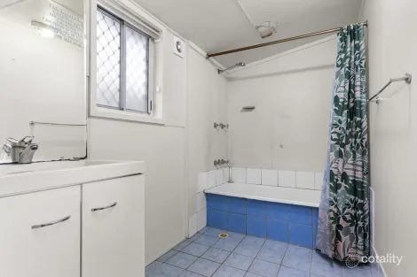 Property photo of 28 First Street Boolaroo NSW 2284
