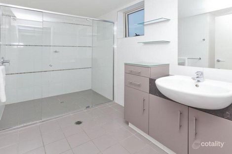 Property photo of 202/46 Newstead Terrace Newstead QLD 4006