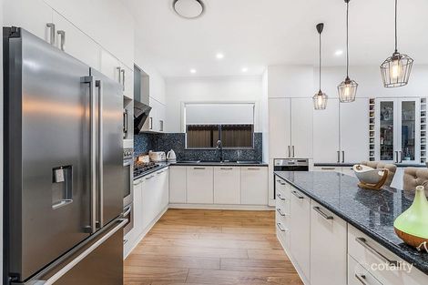 Property photo of 16 Duke Close Green Valley NSW 2168