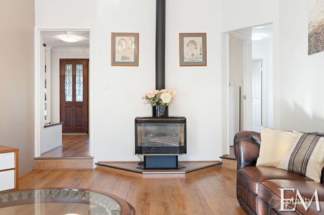 Property photo of 63 Findlay Road Leeming WA 6149