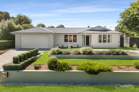 Property photo of 7 Linden Way Bowral NSW 2576