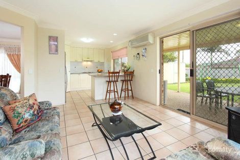 Property photo of 5 Seinfeld Close McDowall QLD 4053