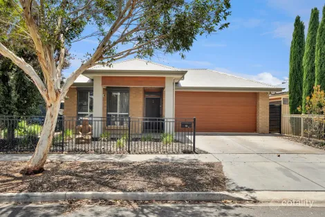 13 Clementine Ave, Munno Para, SA 5115