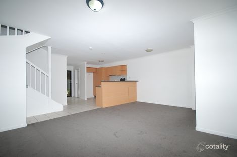 Property photo of 2/1 Bradley Avenue Kedron QLD 4031