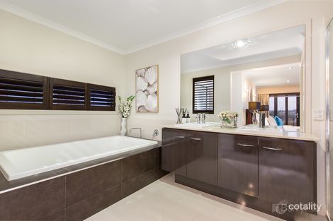 Property photo of 32 Newburgh Street Keysborough VIC 3173