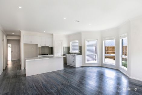 Property photo of 2/47 High Street Woodend VIC 3442