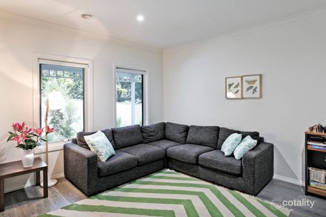 Property photo of 2/47 High Street Woodend VIC 3442