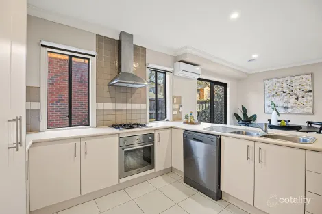 Property photo of 8/18-20 Golden Grove Springvale South VIC 3172
