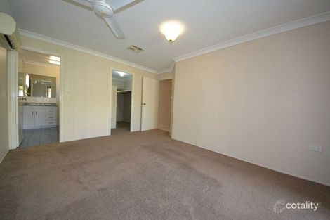 Property photo of 8 Lamb Avenue Gracemere QLD 4702