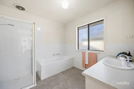 Property photo of 8/18-20 Golden Grove Springvale South VIC 3172