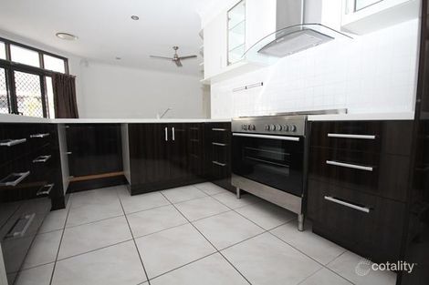 Property photo of 18 Afton Way Mount Louisa QLD 4814