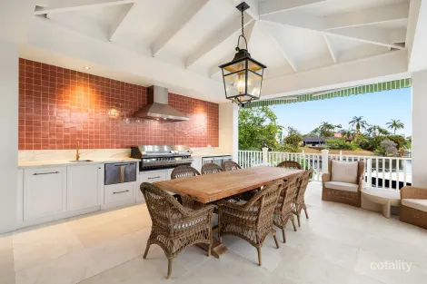 Property photo of 11 La Scala Court Surfers Paradise QLD 4217