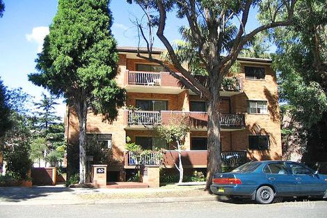 3/40 Hampton Court Rd, Carlton, NSW 2218