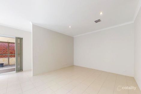 Property photo of 10 Ryhill Crescent Wellard WA 6170