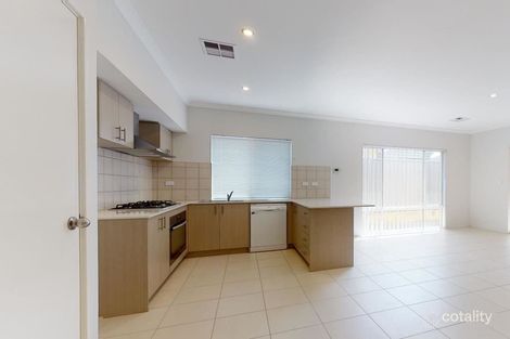 Property photo of 10 Ryhill Crescent Wellard WA 6170