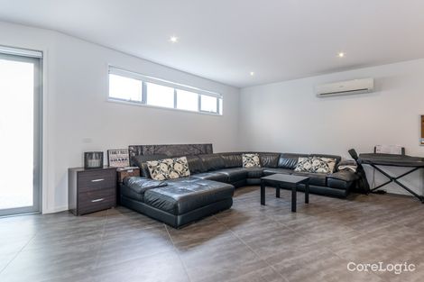 Property photo of 147 The Esplanade Caroline Springs VIC 3023