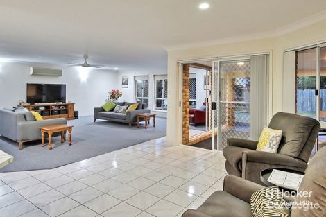 Property photo of 51 Ingluna Circuit Eight Mile Plains QLD 4113