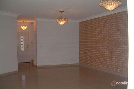 Property photo of 4/17-19 Cross Street Baulkham Hills NSW 2153