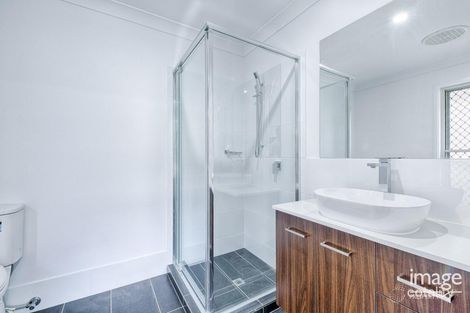 25 Casey St, Caboolture South, QLD 4510