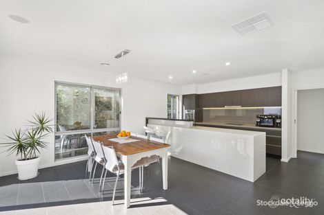 Property photo of 10 Curdie Place Grovedale VIC 3216