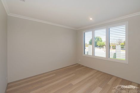 Property photo of 1 Bunthorne Court Duncraig WA 6023