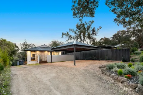 43 Wattletree Rd, Hurstbridge, VIC 3099