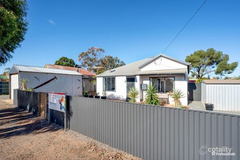 Property photo of 32 North Terrace Boulder WA 6432