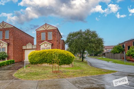 Property photo of 1 Logan Place Berwick VIC 3806