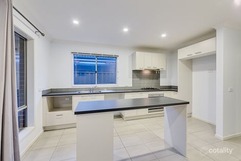 Property photo of 5 Ava Terrace Wollert VIC 3750