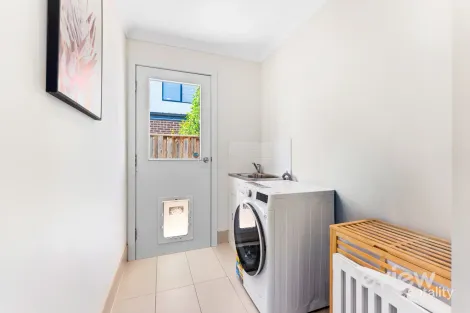 Property photo of 37 Bertie Street Manor Lakes VIC 3024