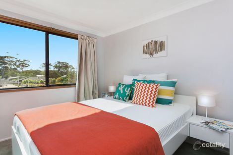 Property photo of 8 Watson Avenue Tumbi Umbi NSW 2261