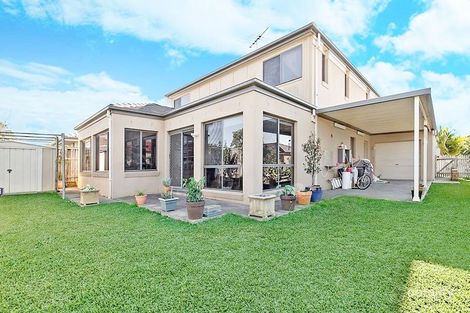 Property photo of 27 Rebellion Circuit Beaumont Hills NSW 2155
