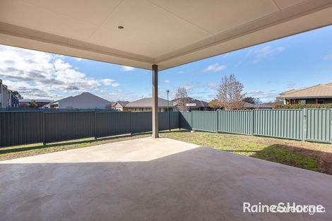 Property photo of 17 Boulevard Place Hillvue NSW 2340