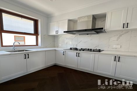 Property photo of 4/6 Parkside Avenue Box Hill VIC 3128