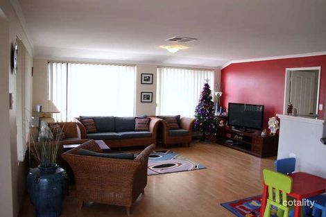 Property photo of 33 Norwood Loop Tapping WA 6065