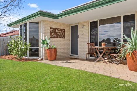 Property photo of 5 Kurrajong Boulevard Banksia Grove WA 6031