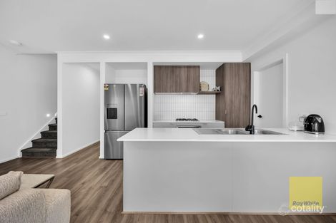 Property photo of 18 Trapani Grove Deanside VIC 3336