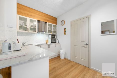Property photo of 16 Wirilda Place Keilor Downs VIC 3038