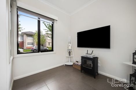 Property photo of 54 Brunswick Crescent Craigieburn VIC 3064