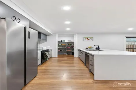 Property photo of 18 Wanderlust Drive Mount Duneed VIC 3217