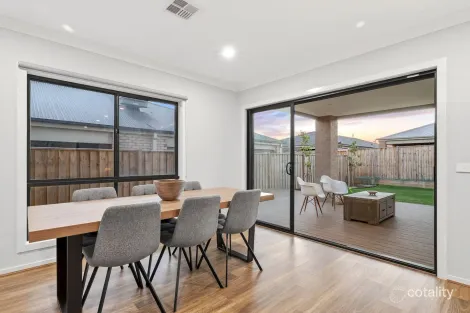 Property photo of 18 Wanderlust Drive Mount Duneed VIC 3217