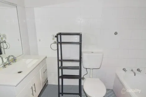 Property photo of 17 Taylor Street Narrabri NSW 2390