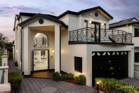 62 Bristol Rd, Hurstville, NSW 2220